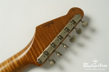 Model S. #161 Light Aged - White Blonde with Blue