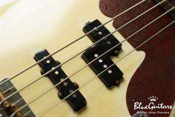 Model TB. #164 Medium Aged - Vintage White with aka