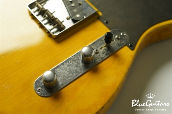 Model T. #162 Medium Aged - Butterscotch Blonde with Black