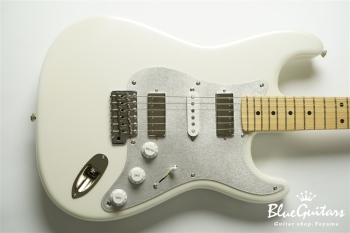 Model S. Glassy #118 - Pearl White