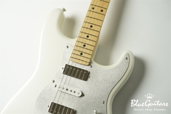 Model S. Glassy #118 - Pearl White