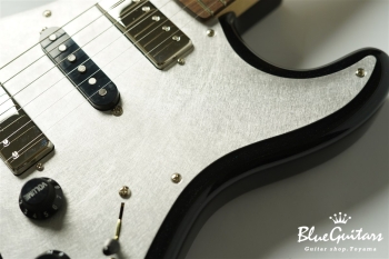 Model S. Glassy #119 - Piano Black