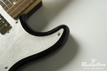 Model S. Glassy #119 - Piano Black