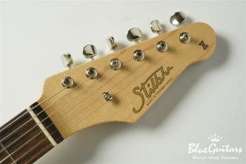 Model S. Glassy #119 - Piano Black