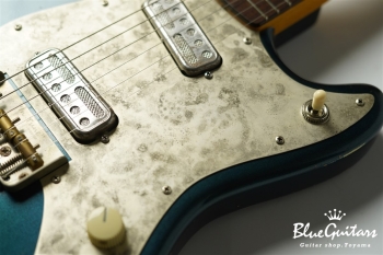 IRIS #121 - Mercedes Blue Metallic over Olympic White