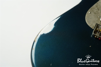 IRIS #121 - Mercedes Blue Metallic over Olympic White