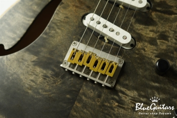 Cirrus Easel  Ichika Specs