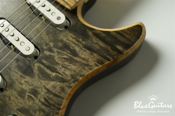 Cirrus Easel  Ichika Specs