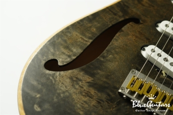 Cirrus Easel  Ichika Specs