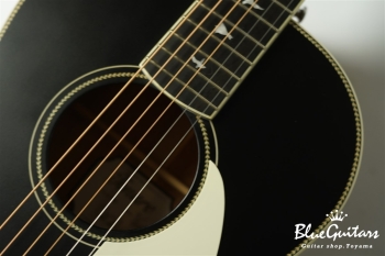 SE P20 - Satin Black Top