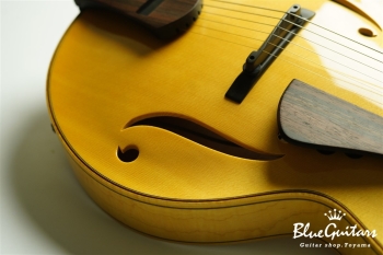 Wagtail 15″ Spruce Top / Figured Maple Side&Back