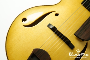 Wagtail 15″ Spruce Top / Figured Maple Side&Back