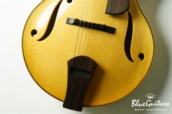 Wagtail 15″ Spruce Top / Figured Maple Side&Back