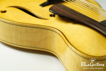 Wagtail 15″ Spruce Top / Figured Maple Side&Back