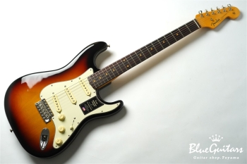 American Vintage II 1961 Stratocaster - 3-Color Sunburst