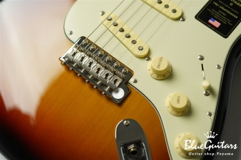 American Vintage II 1961 Stratocaster - 3-Color Sunburst