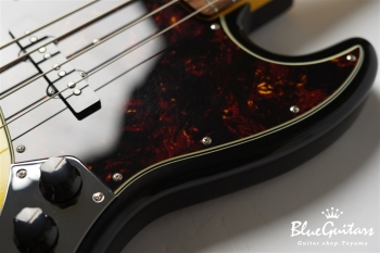 JBV-R2 - 63 3Tone Sunburst