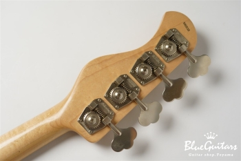 Metroline MV4 - Trans Red