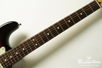 Made in Japan Hybrid II Stratocaster - 3-Color Sunburst