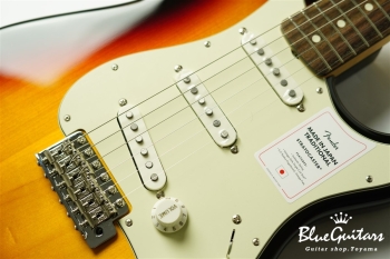 Made in Japan Traditional 60s Stratocaster - 3 Color Sunburst