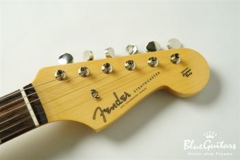 Made in Japan Traditional 60s Stratocaster - 3 Color Sunburst