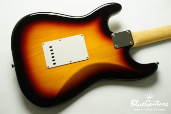 Made in Japan Traditional 60s Stratocaster - 3 Color Sunburst