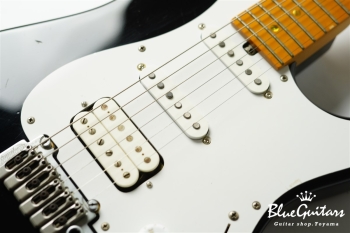 Bottom’s up - Black w/Active Mid Booster