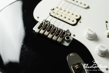 Bottom’s up - Black w/Active Mid Booster