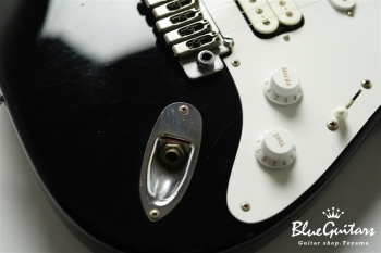 Bottom’s up - Black w/Active Mid Booster