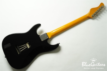 Bottom’s up - Black w/Active Mid Booster