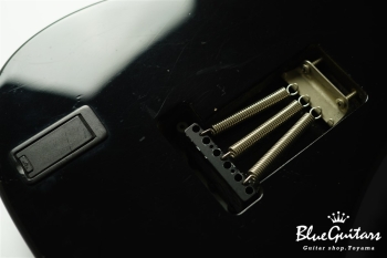 Bottom’s up - Black w/Active Mid Booster