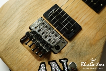 4N -Nuno Bettencourt Signature-