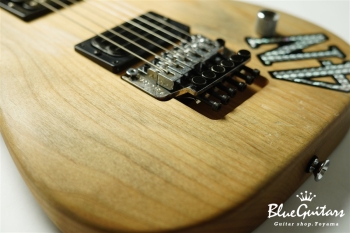 4N -Nuno Bettencourt Signature-