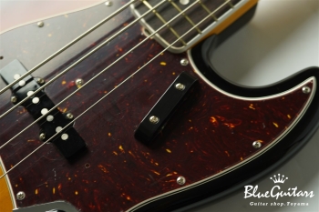 American Vintage II 1966 Jazz Bass - 3Color Sunburst