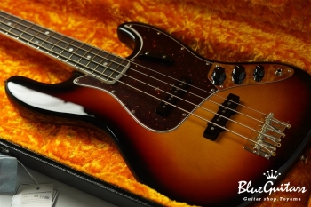 American Vintage II 1966 Jazz Bass - 3Color Sunburst