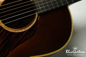 VG-03 Mahogany - Brown Sunburst