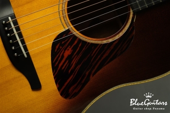 VG-03 Mahogany - Brown Sunburst