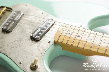 IRIS #153 - Surf Green over Shell Pink / Xotique SHOP ORDER