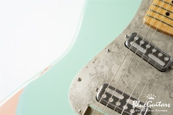 IRIS #153 - Surf Green over Shell Pink / Xotique SHOP ORDER