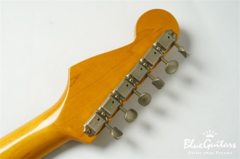 ST62-58US - Candy Apple Red