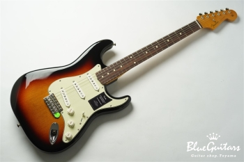 Vintera II ’60s Stratocaster - 3 Color Sunburst
