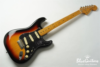 Vintera II ’70s Stratocaster - 3 Color Sunburst