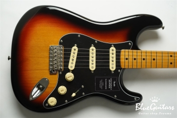 Vintera II ’70s Stratocaster - 3 Color Sunburst