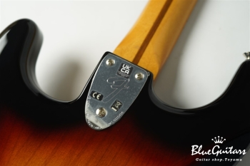 Vintera II ’70s Stratocaster - 3 Color Sunburst