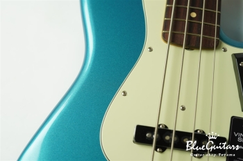 Vintera II ’60s Jazz Bass - Lake Placid Blue