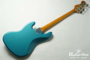 Vintera II ’60s Jazz Bass - Lake Placid Blue