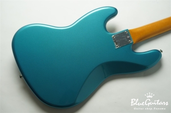 Vintera II ’60s Jazz Bass - Lake Placid Blue