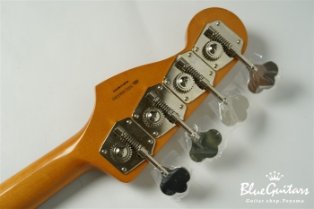 Vintera II ’60s Jazz Bass - Lake Placid Blue