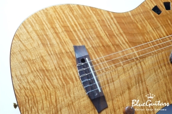 STAGE GUITAR - Natural Amber