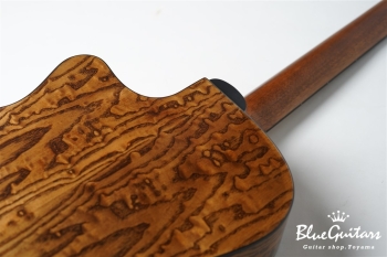  OM-260CE Deluxe Burl - Edge Burst